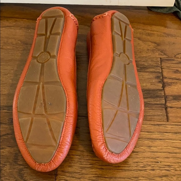 Ugg driving Mocs - Picture 3 of 3